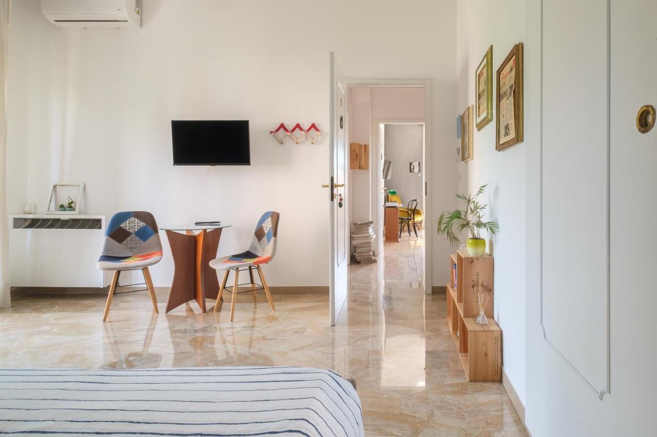 Fabula Rooms 3 Suites With Private Bathroom โบโลญญา ภายนอก รูปภาพ