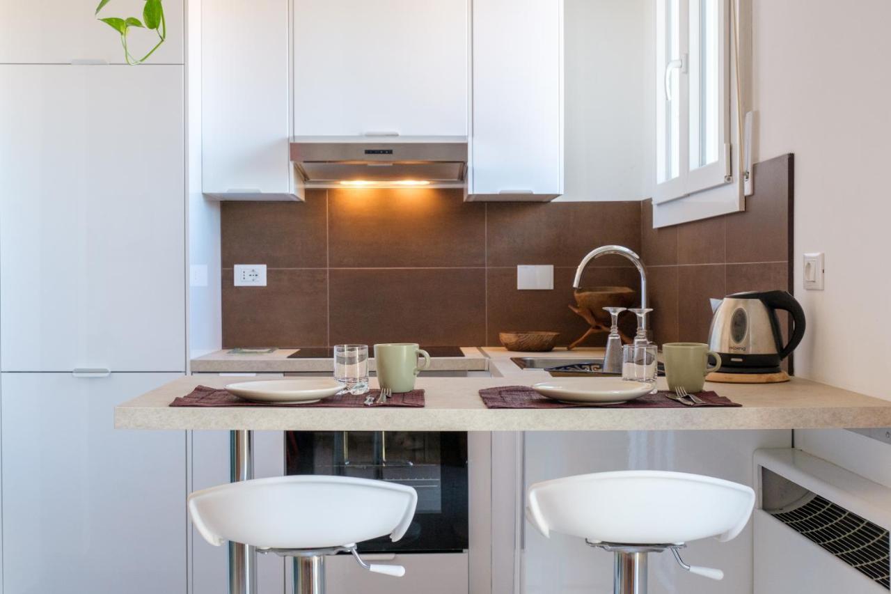 Fabula Rooms 3 Suites With Private Bathroom โบโลญญา ภายนอก รูปภาพ