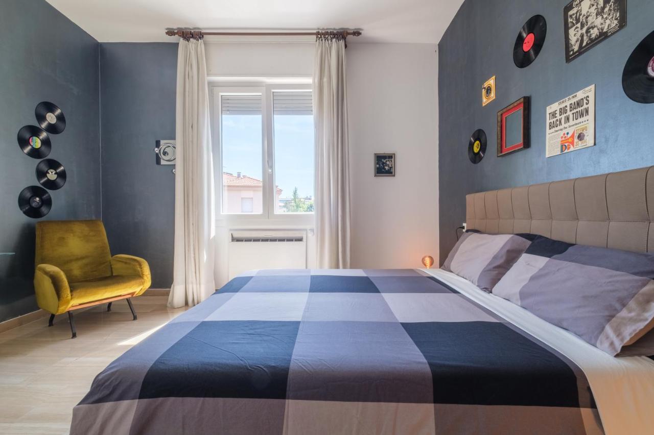 Fabula Rooms 3 Suites With Private Bathroom โบโลญญา ภายนอก รูปภาพ